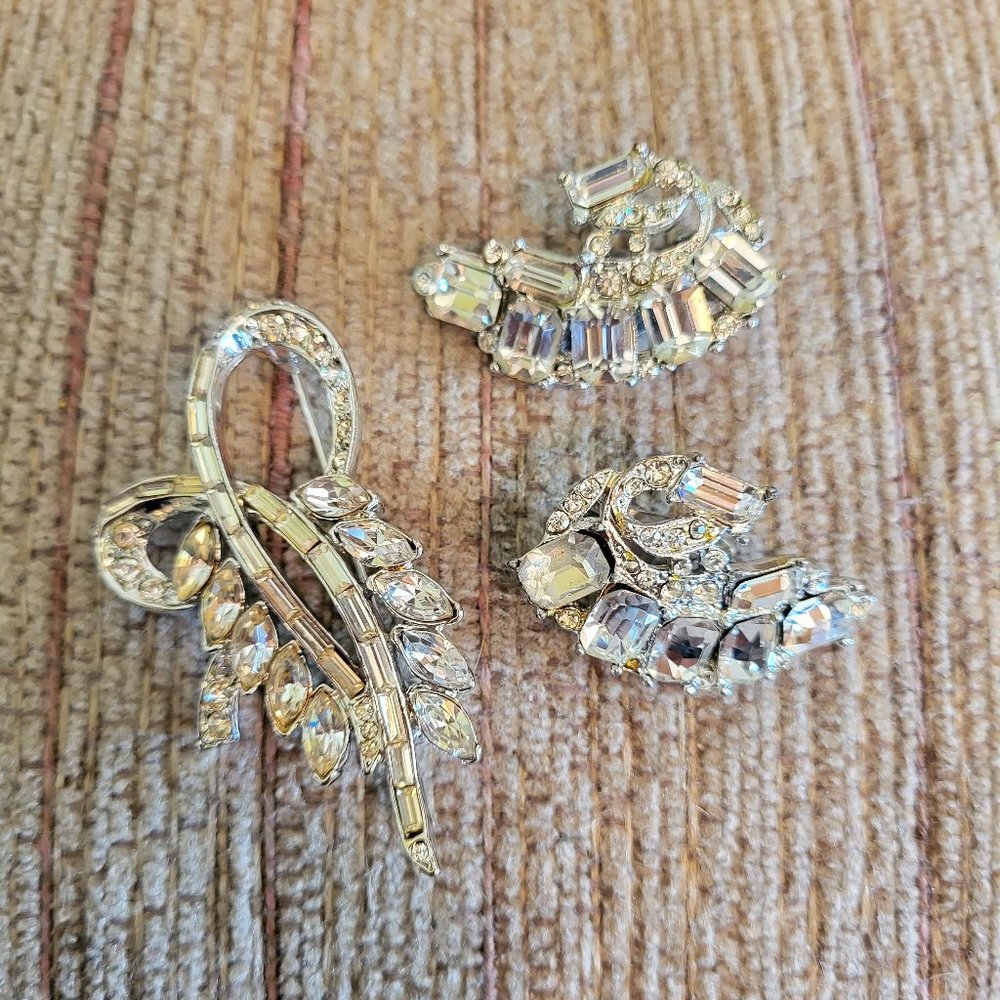 Vintage Baguette & Pear Shape Rhinestone Brooch and Earring Set